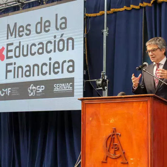 Ministro de Hacienda y autoridades del Mercado Financiero inauguraron hoy el Mes de la Educación Financiera