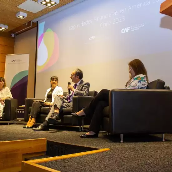 Presidenta Solange Berstein presentó los resultados de la 2ª Encuesta de Medición de Capacidades Financieras en América Latina: Chile 2023